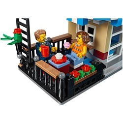 Конструктор Lego Park Street Townhouse 31065
