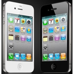 Мобильный телефон Apple iPhone 4 32GB (черный)