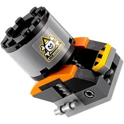 Конструктор Lego Bane Toxic Truck Attack 70914