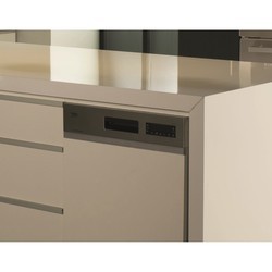 Встраиваемая посудомоечная машина Beko DSN 28330