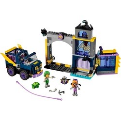 Конструктор Lego Batgirl Secret Bunker 41237