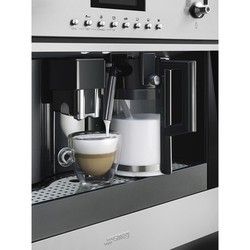 Встраиваемая кофеварка Smeg CMS6451X