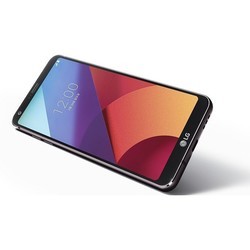 Мобильный телефон LG Q6a 16GB (черный)