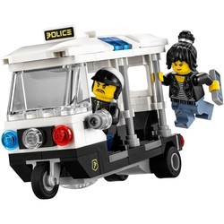 Конструктор Lego City Chase 70607