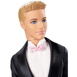 Кукла Barbie Groom DVP39