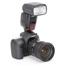 Фотоаппарат Canon EOS 5D Mark III kit 28-135