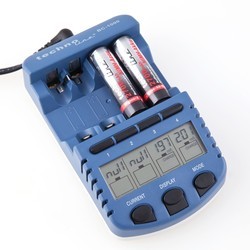 Зарядка аккумуляторных батареек Technoline BC 1000 + 4xAA 2700 mAh