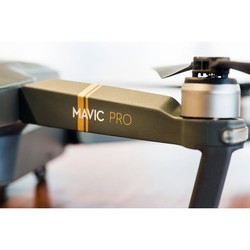 Квадрокоптер (дрон) DJI Mavic Pro Fly More Combo
