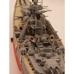 Сборная модель Zvezda Bismarck (1:400)