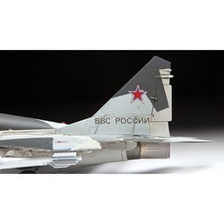 Сборная модель Zvezda MiG-29 SMT (1:72)