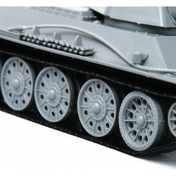 Сборная модель Zvezda Soviet Medium Tank T-34/76 mod. of 1943 (1:72)