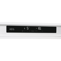 Встраиваемый холодильник AEG SCE 81816 TS