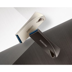 USB Flash (флешка) Samsung BAR Plus (серый)