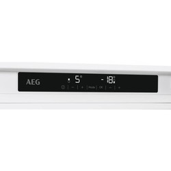 Встраиваемый холодильник AEG SCE 81811 LC