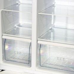 Холодильник Ginzzu NFK-530 Glass (черный)