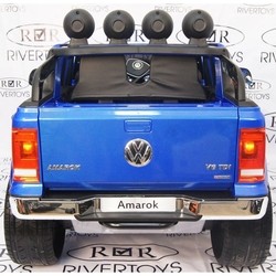 Детский электромобиль RiverToys Volkswagen Amarok (синий)
