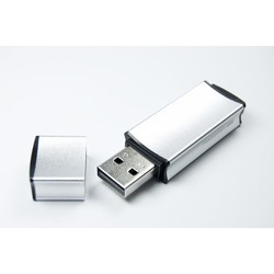 USB-флешки GOODRAM Edge 8Gb