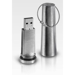USB-флешки LaCie XtremKey 8Gb