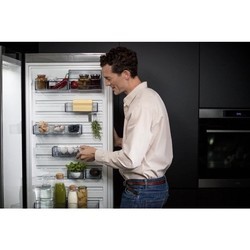 Встраиваемый холодильник AEG SCE 81824 TS