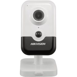 Камера видеонаблюдения Hikvision DS-2CD2423G0-I 2.8 mm