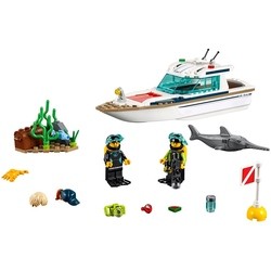Конструктор Lego Diving Yacht 60221