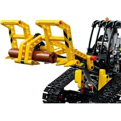 Конструктор Lego Tracked Loader 42094