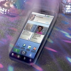 Мобильный телефон Motorola DEFY PLUS