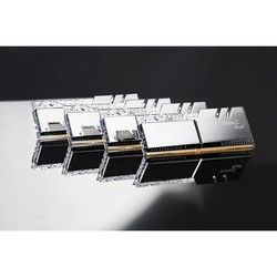 Оперативная память G.Skill Trident Z Royal DDR4 (F4-4000C17Q-32GTRS)