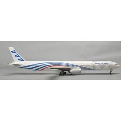 Сборная модель Zvezda Civil Airliner Boeing 777-300 ER (1:144)