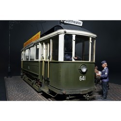 Сборная модель MiniArt European Tramcar w/Crew and Passengers (1:35)