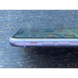 Мобильный телефон Apple iPhone 11 64GB (красный)