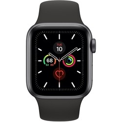 Носимый гаджет Apple Watch 5 Aluminum 40 mm (черный)