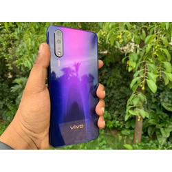 Мобильный телефон Vivo Z1x