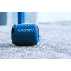 Портативная акустика Sony SRS-XB12 (красный)