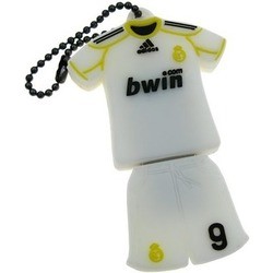 USB Flash (флешка) Uniq Football Uniform Ronaldo 64Gb