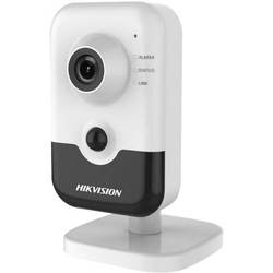 Камера видеонаблюдения Hikvision DS-2CD2421G0-IW