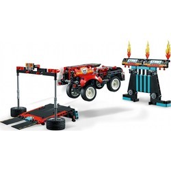 Конструктор Lego Stunt Show Truck and Bike 42106