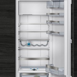 Встраиваемый холодильник Siemens KI 82FHD20R