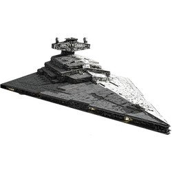 Сборная модель Revell Imperial Star Destroyer (1:12300)