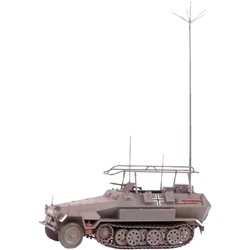 Сборная модель Zvezda Sd.Kfz.251/3 Ausf.B (1:35)