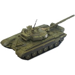 Сборная модель Zvezda Soviet Main Battle Tank T-72B (1:35)