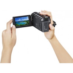 Видеокамера Sony HDR-XR260VE
