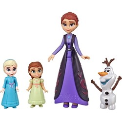 Кукла Hasbro Family Set E6913
