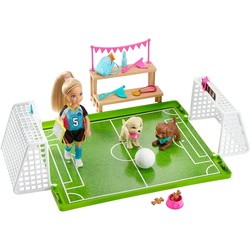 Кукла Barbie Dreamhouse Adventures 6-inch Chelsea with Soccer Playset GHK37