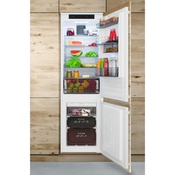 Встраиваемый холодильник Amica BK 3195.4NFVC
