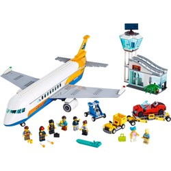 Конструктор Lego Passenger Airplane 60262