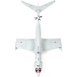 Сборная модель Zvezda Troop Carrier Ekranoplan A-90 Orlyonok (1:144)