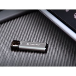 USB-флешка Transcend JetFlash 920 128Gb