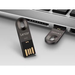 USB-флешка Lexar JumpDrive M25