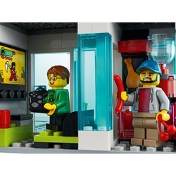 Конструктор Lego Family House 60291